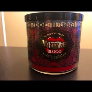 Bath & Body Works 3 wick candle